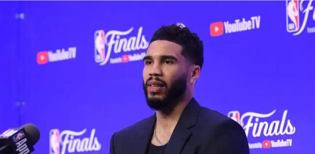 咪咕视频体育频道-【观察】除了投篮不准啥都行 塔图姆仍是绿军真核